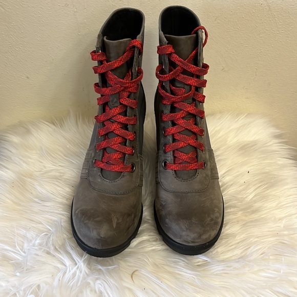 Sorel Lexie Wedge Boots Womens Size 8 Gray Red Lace Up Ankle Booties - Picture 2 of 5